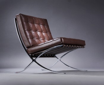 Ludwig Mies van der Rohe, Barcelona stol Lænestol, brunt læder