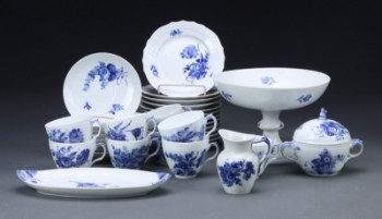 Royal Copenhagen / Kongeligt Porcelæn, Blå Blomst. Kaffestel af porcelæn (33)