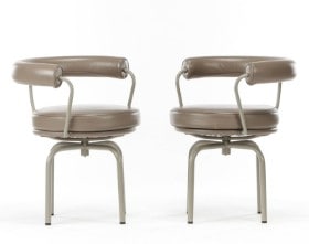 Le Corbusier, Pierre Jeanneret & Charlotte Perriand for Cassina. To stole, model LC7 (2)