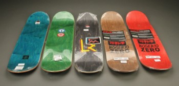 Element, Zero, Life Extention, BD Skateco. Fem skateboard deck. (5)