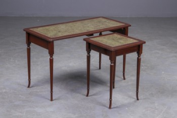 Sæt borde af mahogni (2)