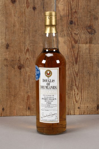 Douglas of Drumlanrig, Single malt whisky, distilled at Port Ellen in 1982