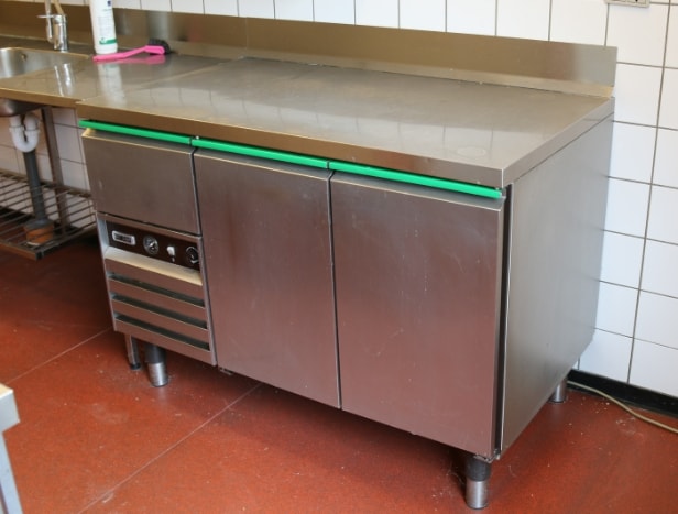 Rustfrit køkken/kølediske, Zanussi, Porkka (3)