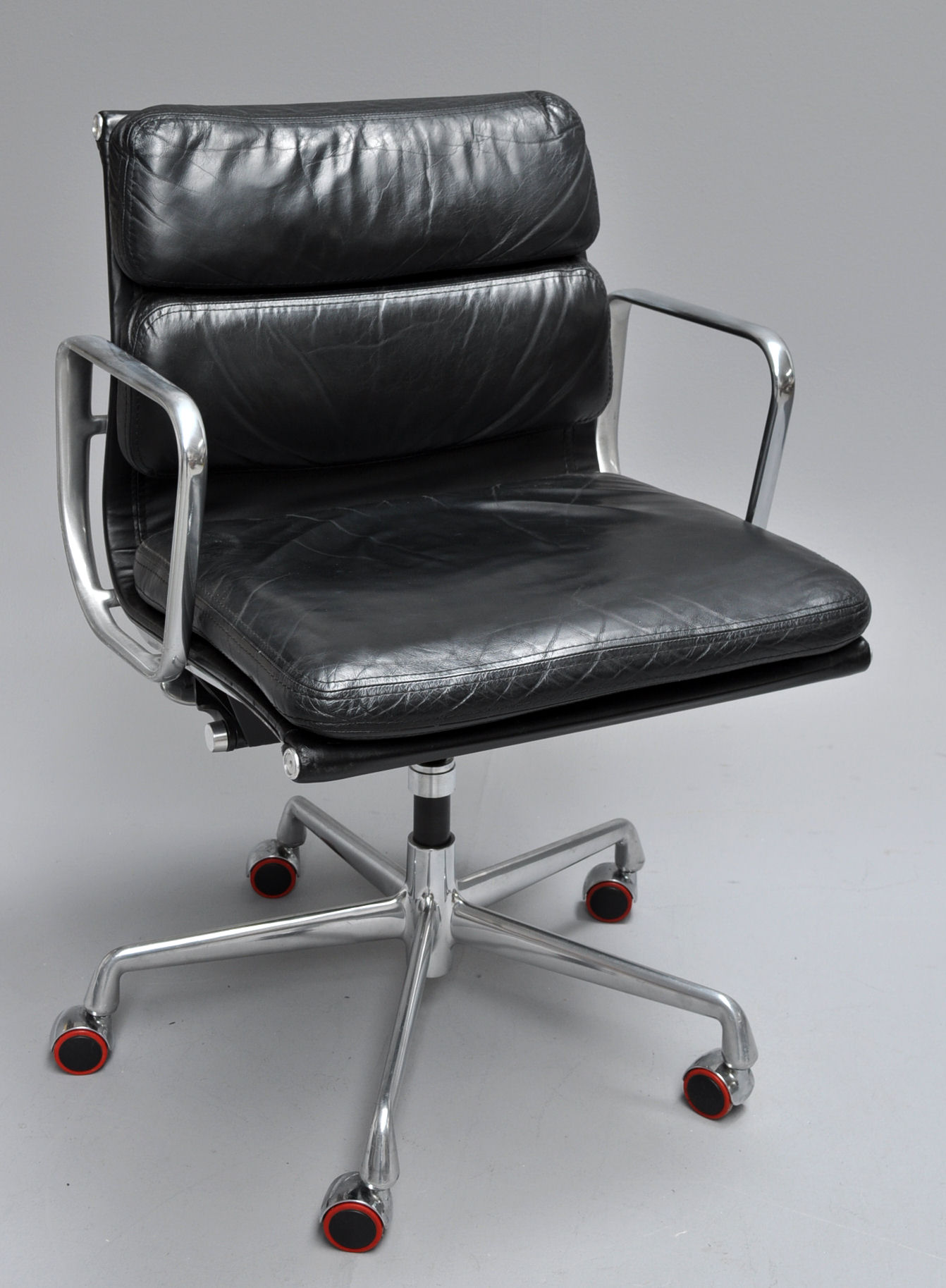 Charles Eames For Herman Miller Soft Pad Office Chair Model Ea