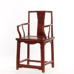 Chinese armchair of red lacquered wood, 19th/20th century