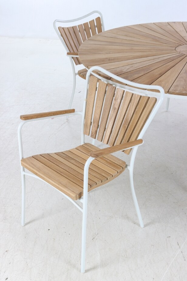 Cinas. Garden table and four chairs - Model Ellen (5)
