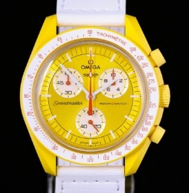 Omega x Swatch 'Speedmaster Moonswatch, Mission to The Sun'. Herreur af keramik fra 2022