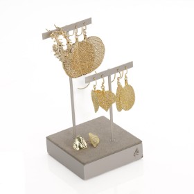 Pure Leaf. Five pairs of earrings plated with 18 kt. gold. (10)