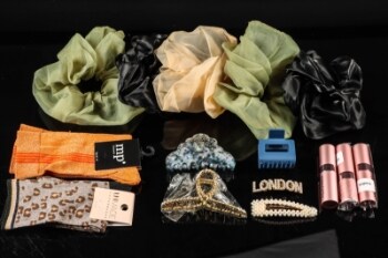 Heriones, Månesten, Unmade. Samling accessories. (15)
