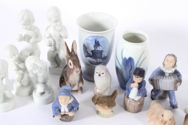 Royal Copenhagen and B&G collection porcelain figurines (19)