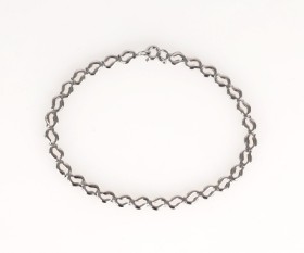 Scrouples: Bracelet of 8 kt. white gold, L. 18.5 cm.