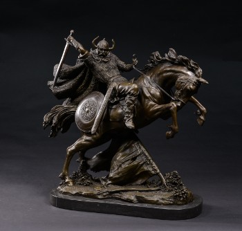 Bronzeskulptur, vikingekriger til hest