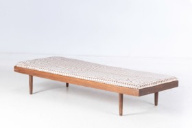 Dansk møbelproducent. Daybed af teak