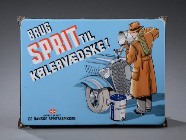 'Brug sprit til kølervædske!'. Emaljeskilt, ca, 1935  Denne vare er sat til omsalg under nyt varenummer 3560442