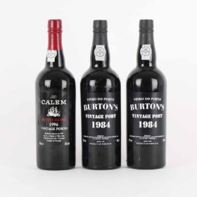 1 fl. Calem, Quinta da Foz, Vintage Port 1996, samt 2 fl. Burton's Vintage Port 1984. Alle stand A. (3)