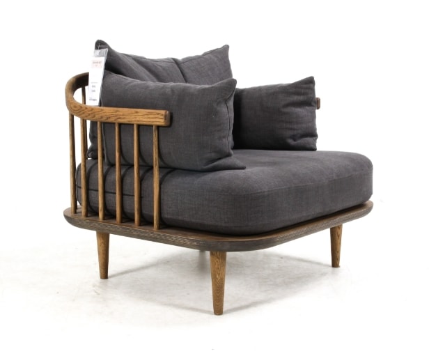 36. Space Copenhagen for &Tradition. Lænestol model Fly SC10