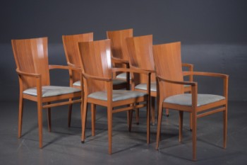 Tonon. Armstole / spisestole med stel af bejdset bøgetræ / patineret grønt skind (6)