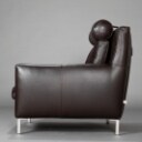 Jens Juul Eilersen. Lænestol med skammel, mørkebrunt læder, model 'Streamline High Back' (2)