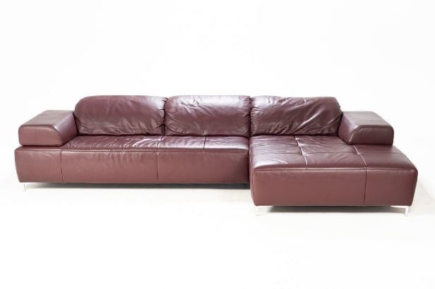 Ewald Schillig: Dyb lounge sofa betrukket med bordeaux læder
