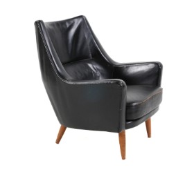 Ib Kofoed-Larsen for Harald Gjernøe. Armchair, original black leather