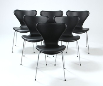 Arne Jacobsen. Series 7 chairs, Model 3107. Ny højde. (6)