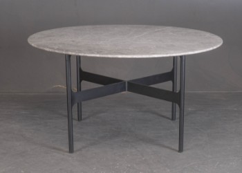 PS116466 - Wendelbo. Cirkulært spisebord af marmor, model Floema