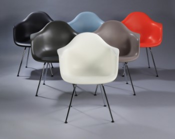 Charles Eames. Sæt på seks armstole i multicolour, model DAX (6)
