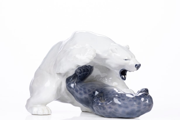 Knud Kyhn for Royal Copenhagen. Polar bear fighting with seal, no