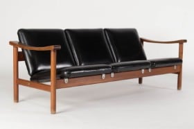 Hans J. Wegner. Sofa af teak, model GE280.