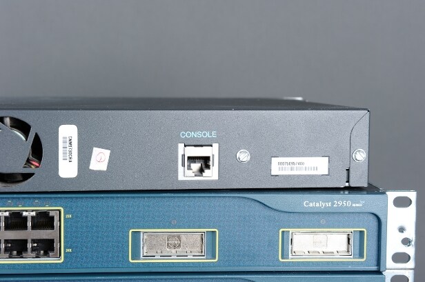 Cisco Catalyst 2950 samt Cisco Catalyst 3500XL 24 Ports (7) Denne vare er sat til omsalg under nyt varenummer 3100849