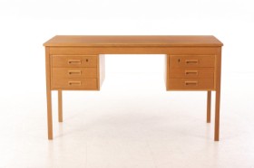 Freestanding oak desk, 1960s-70s