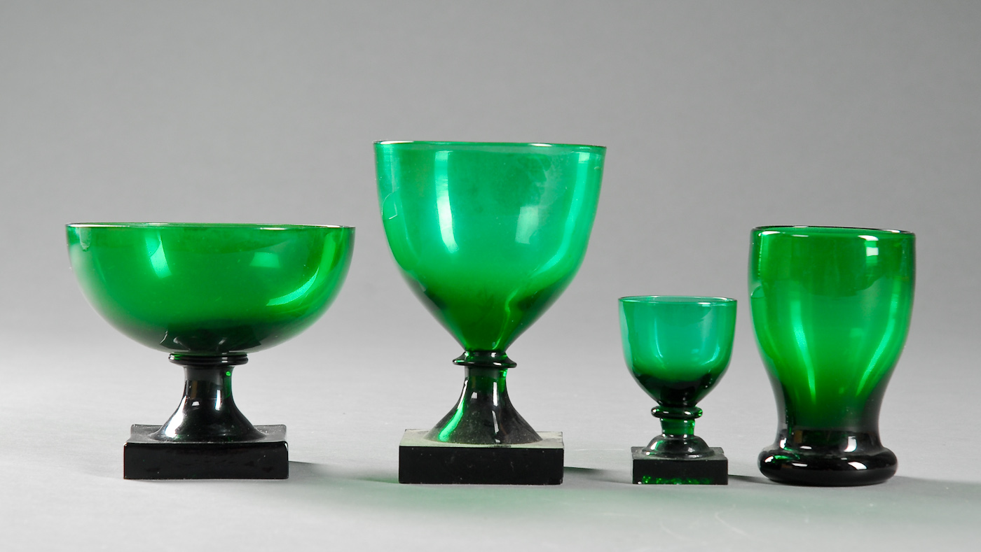 etik fad Bekræfte Holmegaard. 16 grønne Gorm den gamle glas samt fire grønne vandglas.(20) |  Lauritz.com