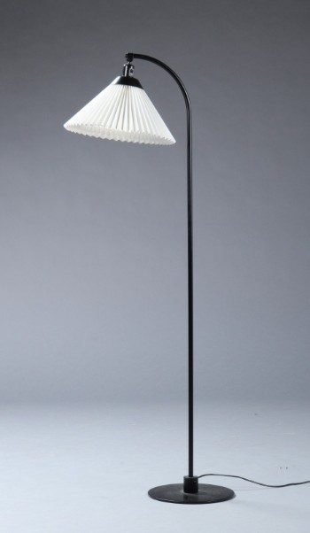 Flemming Agger for Le Klint. Gulvlampe / standerlampe, model 368