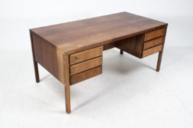 Oman Jun. Freestanding desk, rosewood, model 77