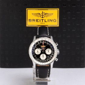 Breitling 'Navitimer 01'. Men's watch in steel with black dial - full set 2013