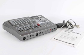 Tascam: Harddisk recorder, model DP-01FX