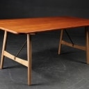 Børge Mogensen. Jagtbord, eg og teak. 
