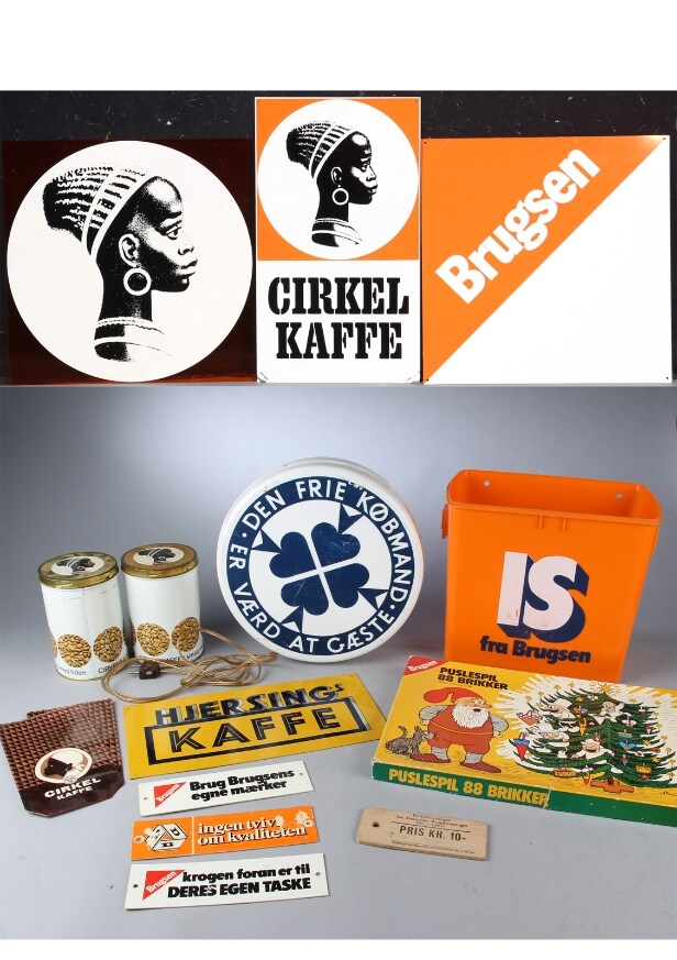 Samling FDB og Cirkelkaffe skilte og memorabilia
