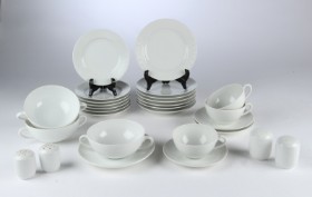 Axel Salto for Royal Copenhagen. Stel af porcelæn (28)