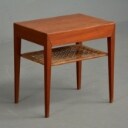 Severin Hansen Side /  Sengebord af teak m. flet - haslev Møbelfabrik