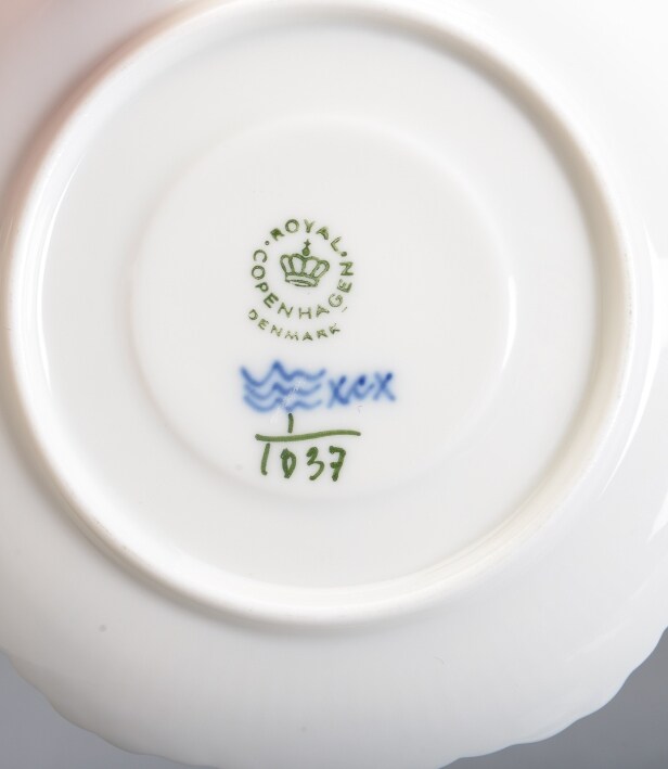 Royal Copenhagen. Musselmalet helblonde kaffekopper (12)