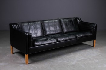 Børge Mogensen. Fritstående tre-pers. sofa model 2213