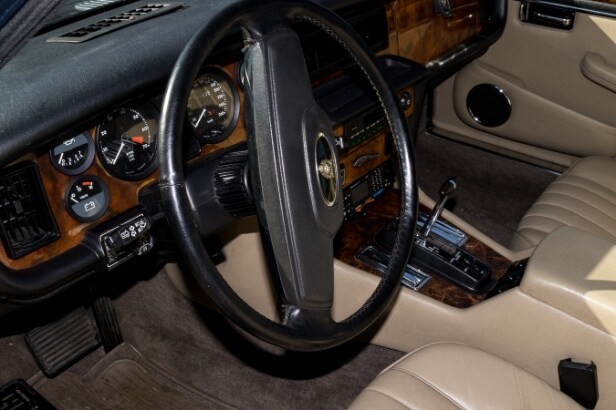 Jaguar XJ12 serie III, Sovereign. Årg. 1990