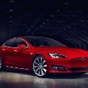 Lån en TESLA med hjem i en weekend - Til fordel for Ungdommens Røde Kors