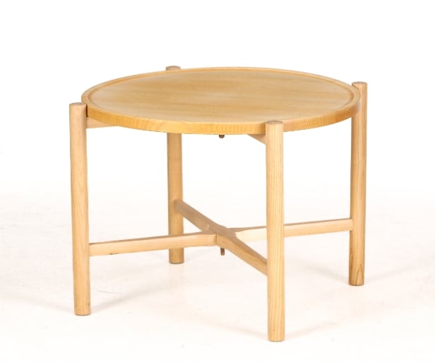 Hans J. Wegner: Bakkebord / sidebord af asketræ model PP35