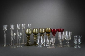 Holmegaard, Römer mfl. En samling glas(20)