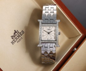 Hermés 'H-Hour'. Dameur i stål prydet med brillanter - boks + cert. 2000'erne