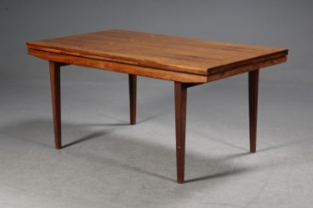Dansk møbelproducent. Spisebord med hollandsk udtræk, palisander
