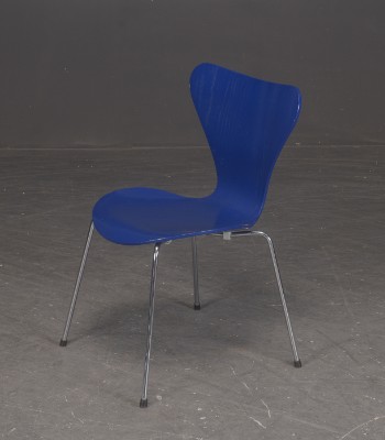 Arne Jacobsen. Syveren stol model 3107