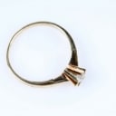 Prinsesse ring m/ brillant, 14 kt guld , 0.15 ct. Aagaard Design.